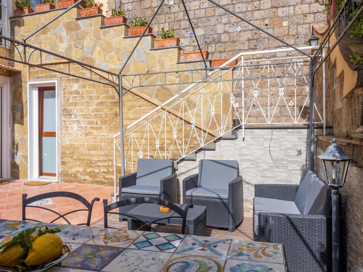 Faraglioni Guest house *
